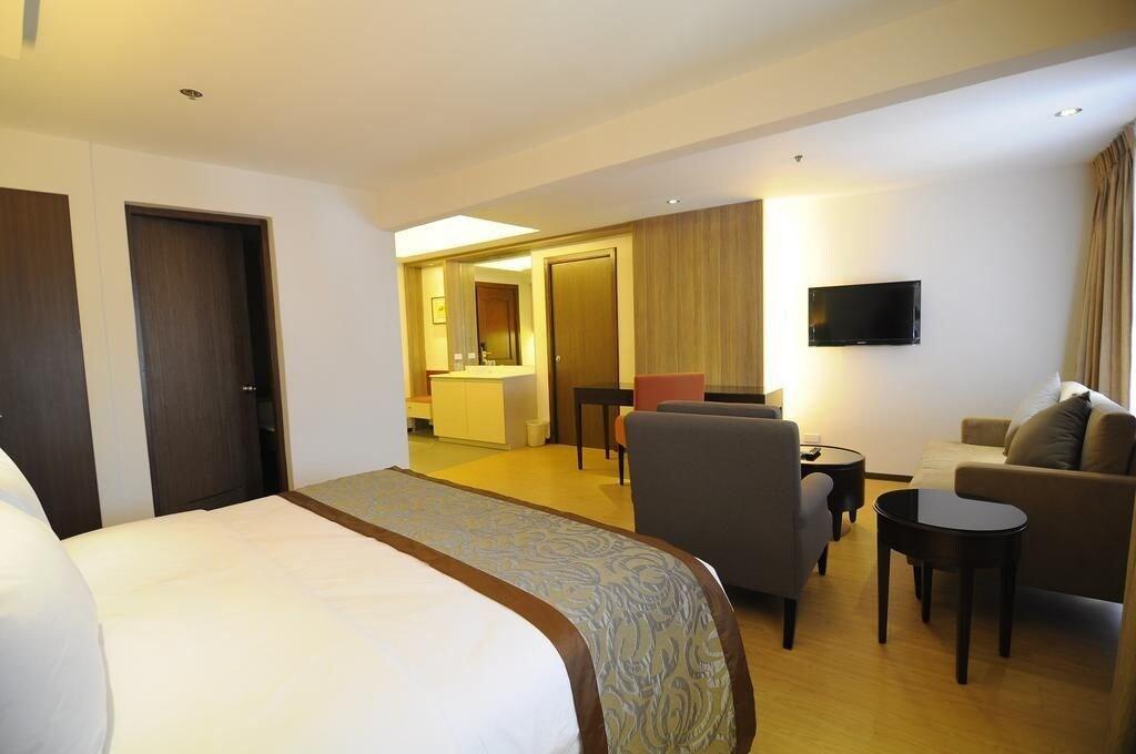 Imperial Palace Suites Quezón by Eksteriør bilde