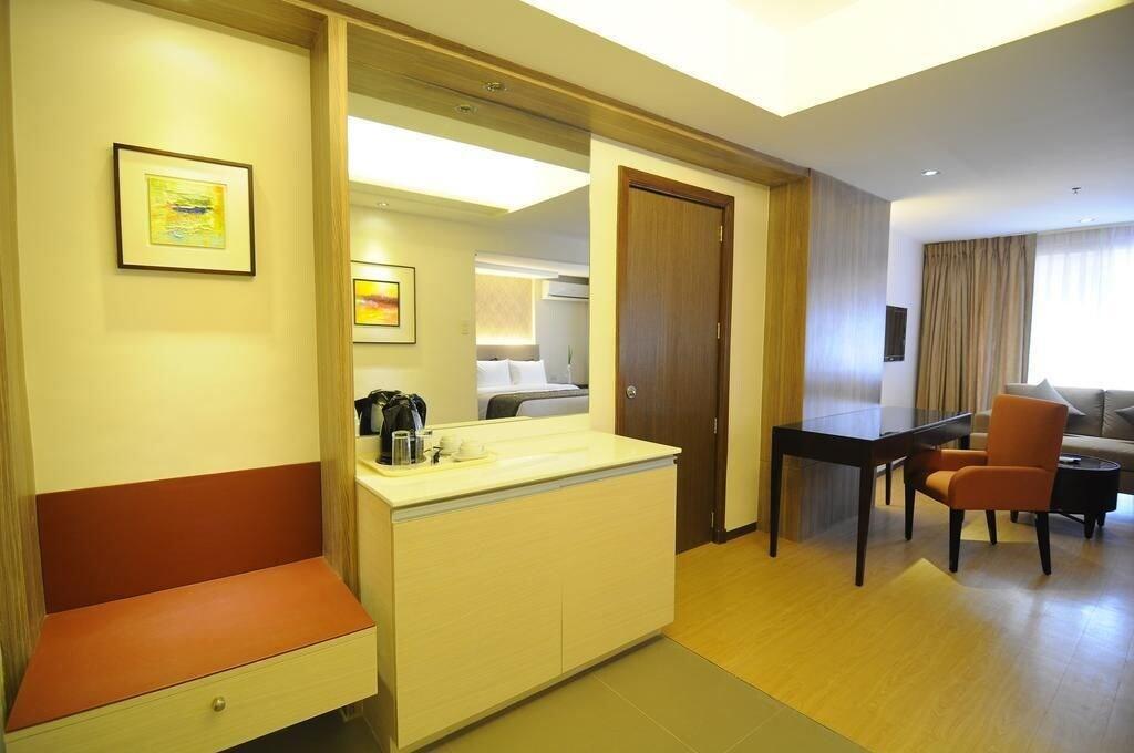 Imperial Palace Suites Quezón by Eksteriør bilde