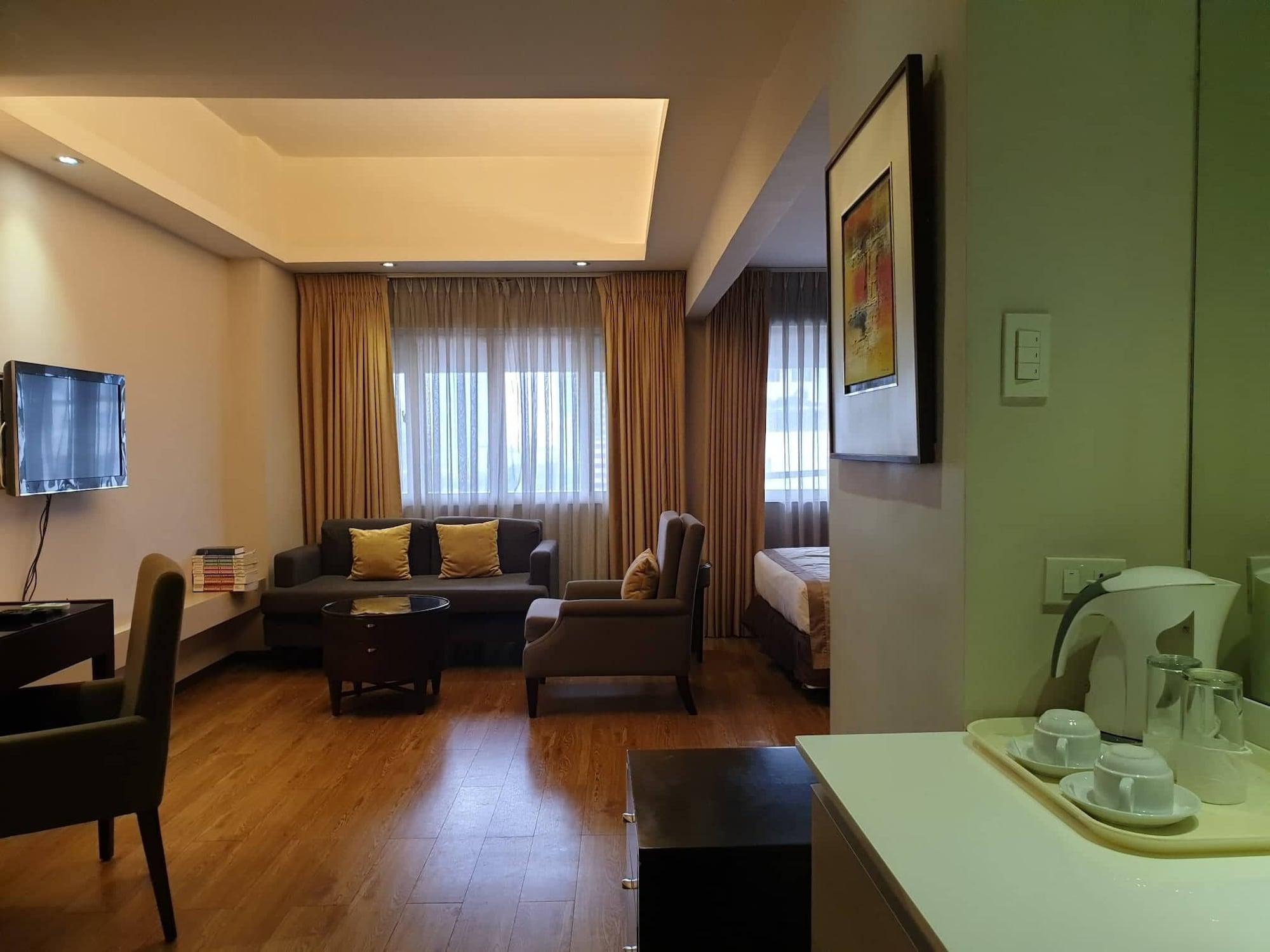 Imperial Palace Suites Quezón by Eksteriør bilde