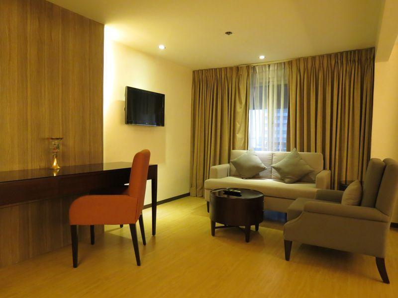 Imperial Palace Suites Quezón by Eksteriør bilde