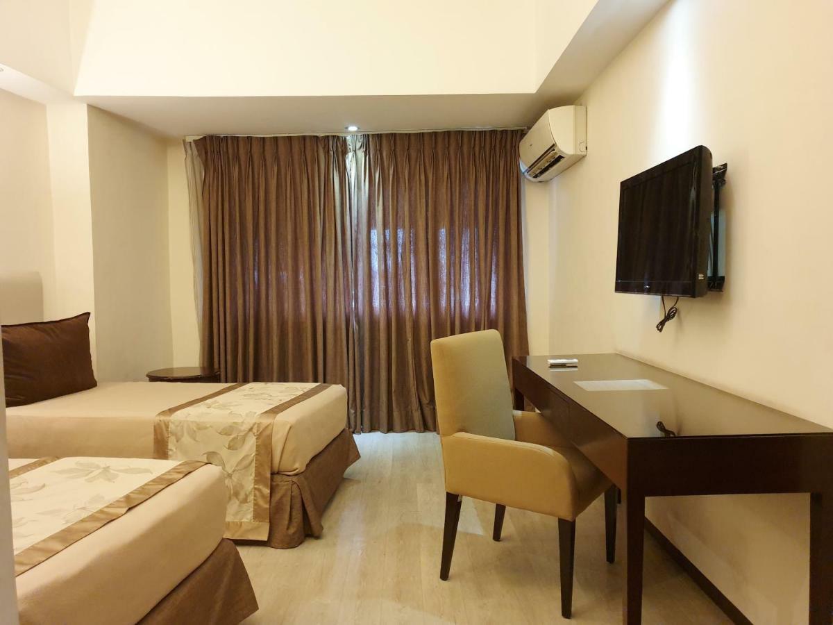 Imperial Palace Suites Quezón by Eksteriør bilde